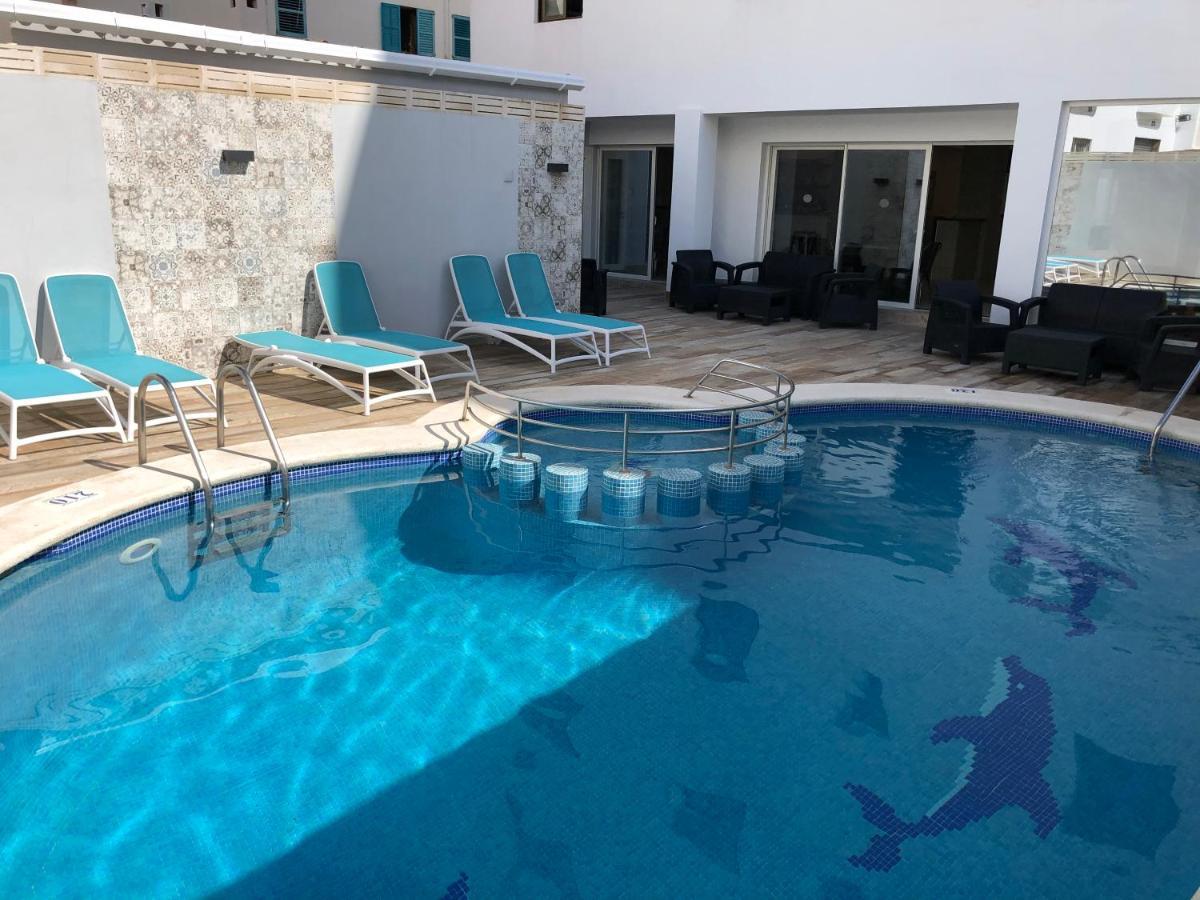 Hostal Rosalia San Antonio  Bagian luar foto