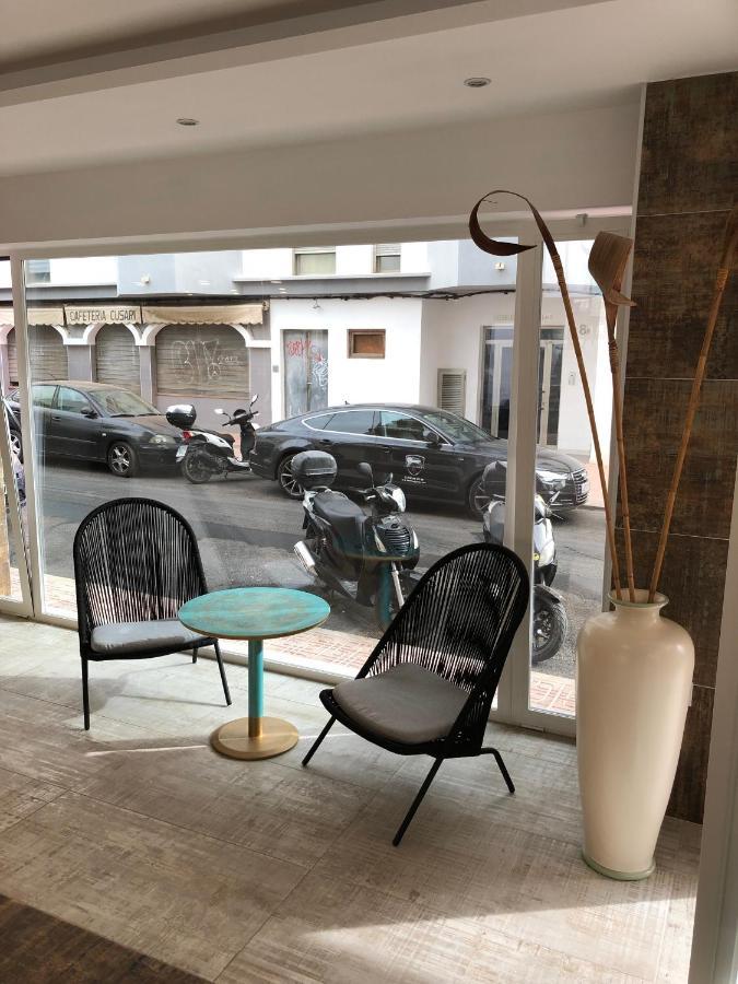 Hostal Rosalia San Antonio  Bagian luar foto