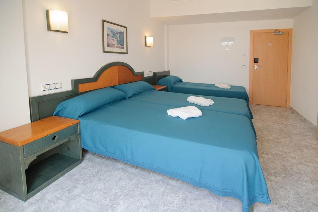 Hostal Rosalia San Antonio  Bagian luar foto