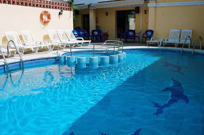 Hostal Rosalia San Antonio  Bagian luar foto