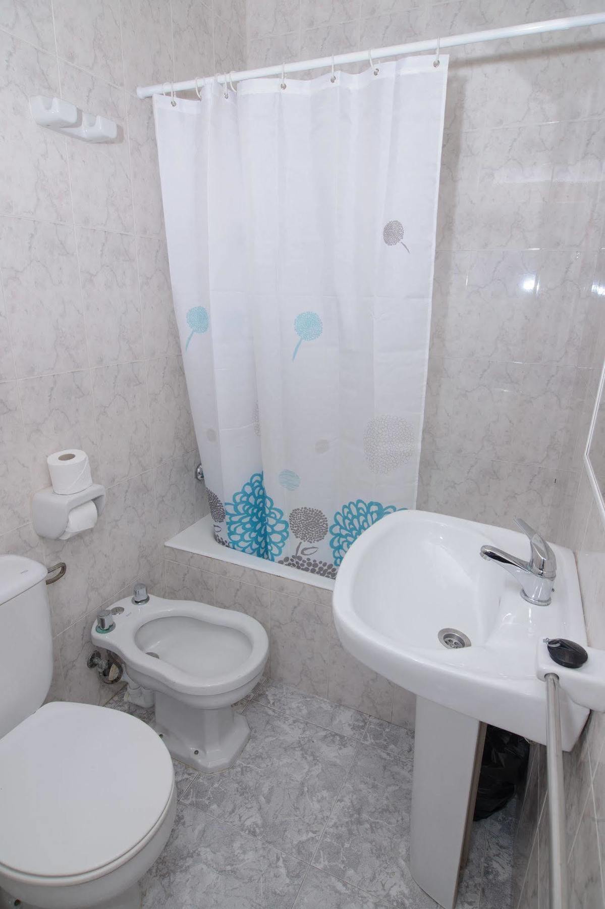 Hostal Rosalia San Antonio  Bagian luar foto
